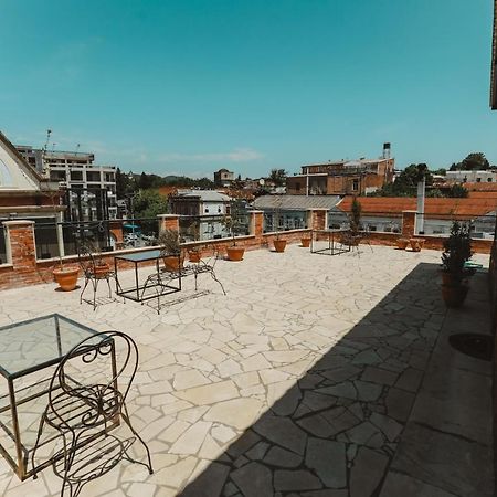 Hotel Verdzi Кутаиси Экстерьер фото