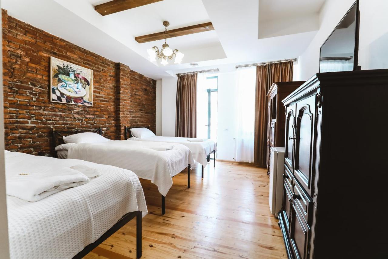 Hotel Verdzi Кутаиси Экстерьер фото