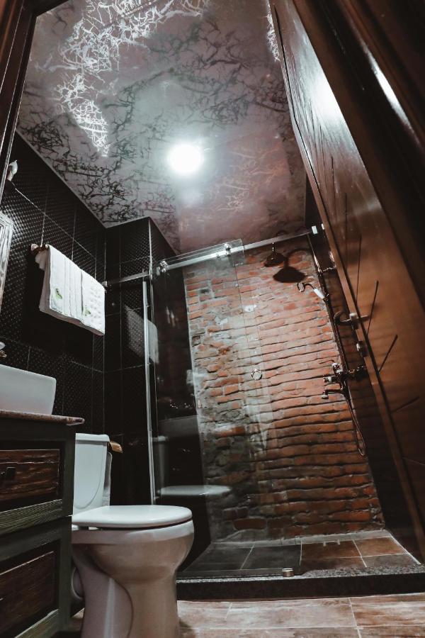 Hotel Verdzi Кутаиси Экстерьер фото
